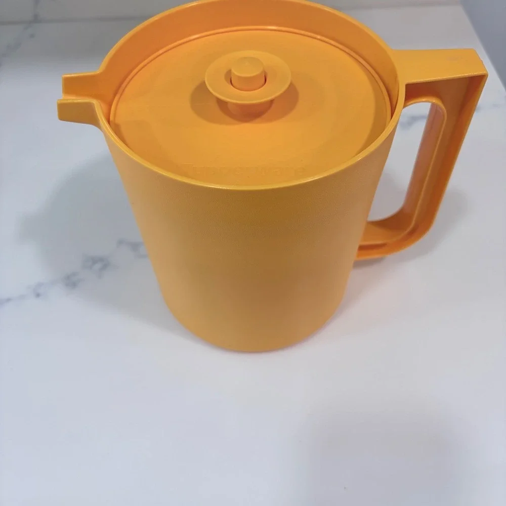 Tupperware 1.5L Push Button Pitcher Orange 1575-11 Vintage Style Kitchenware